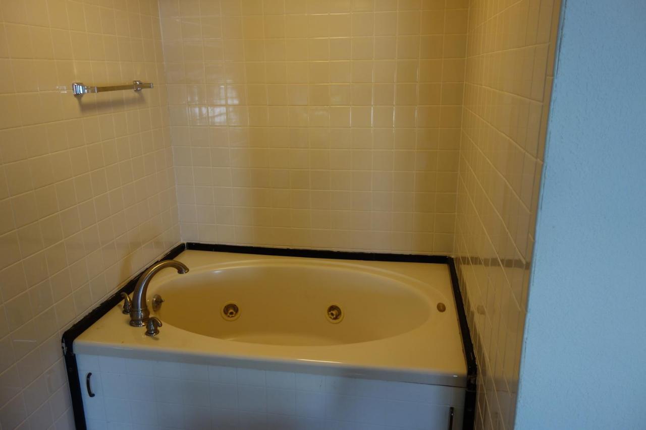 Vip Inn And Suites Huntsville Esterno foto